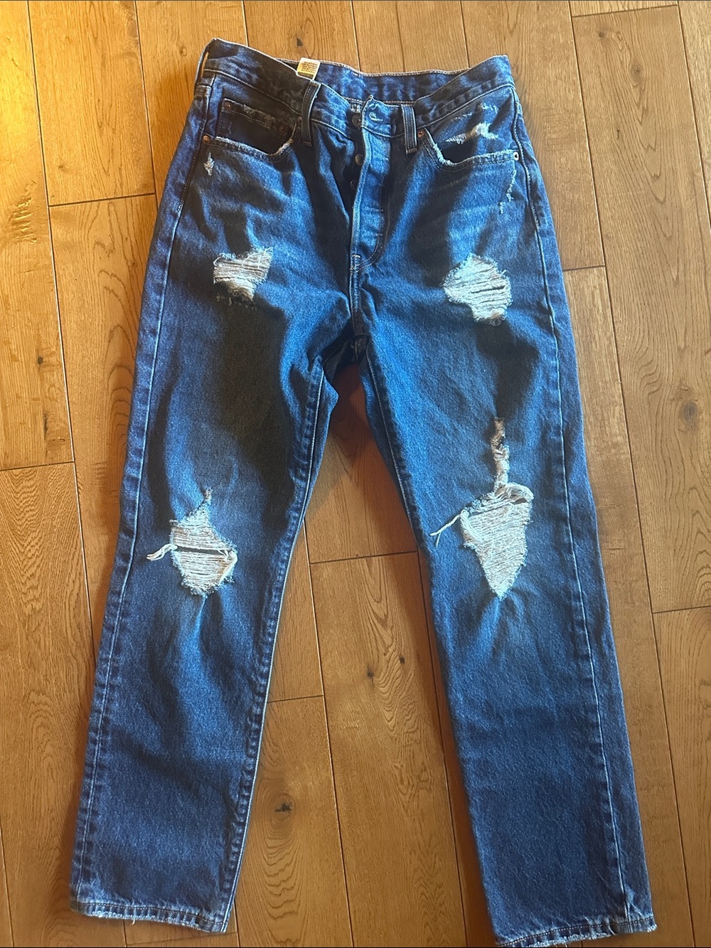 Distressed Blue Denim Mom Jeans Levi 28/30 501